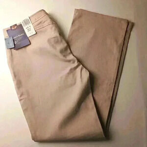 NWT Dockers Stretch Khakis Women's Size 10 Mid Rise Wide Leg